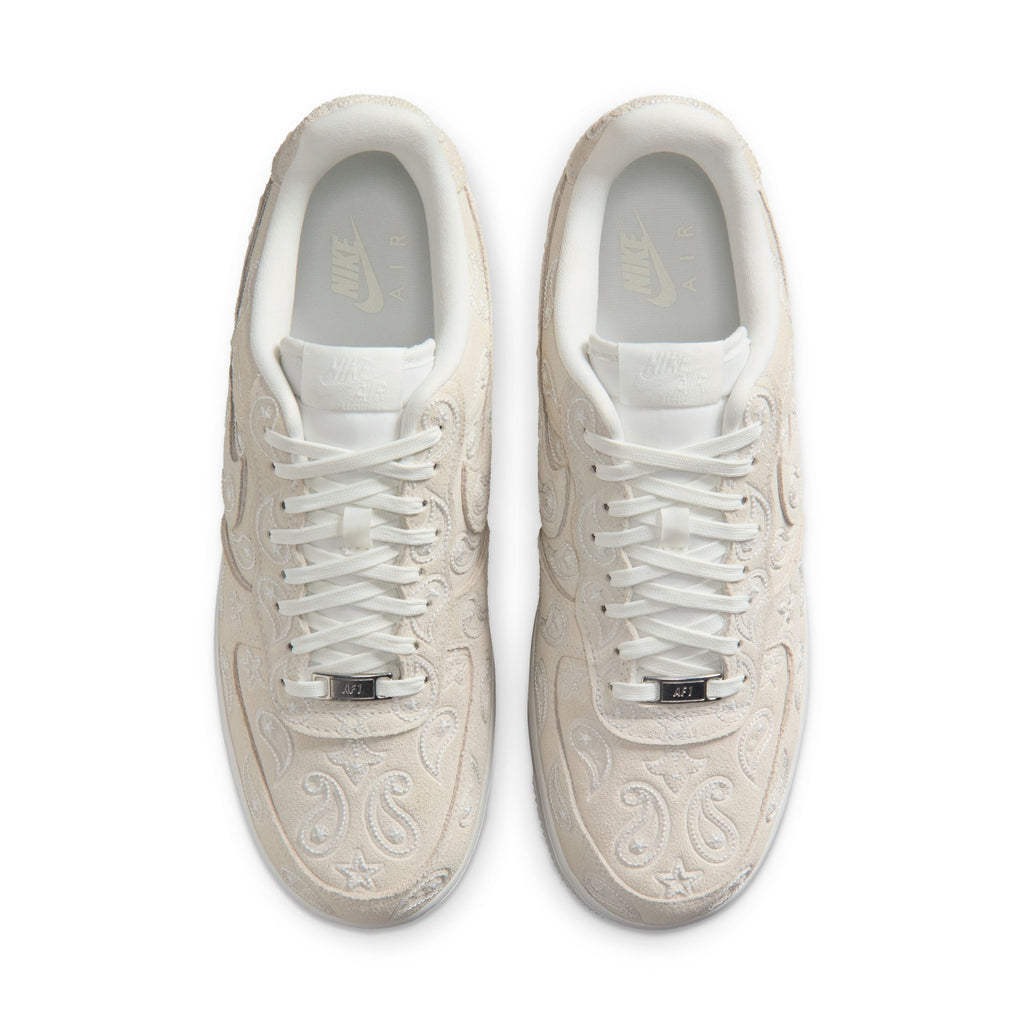 Nike Air Force 1 '07 LV8