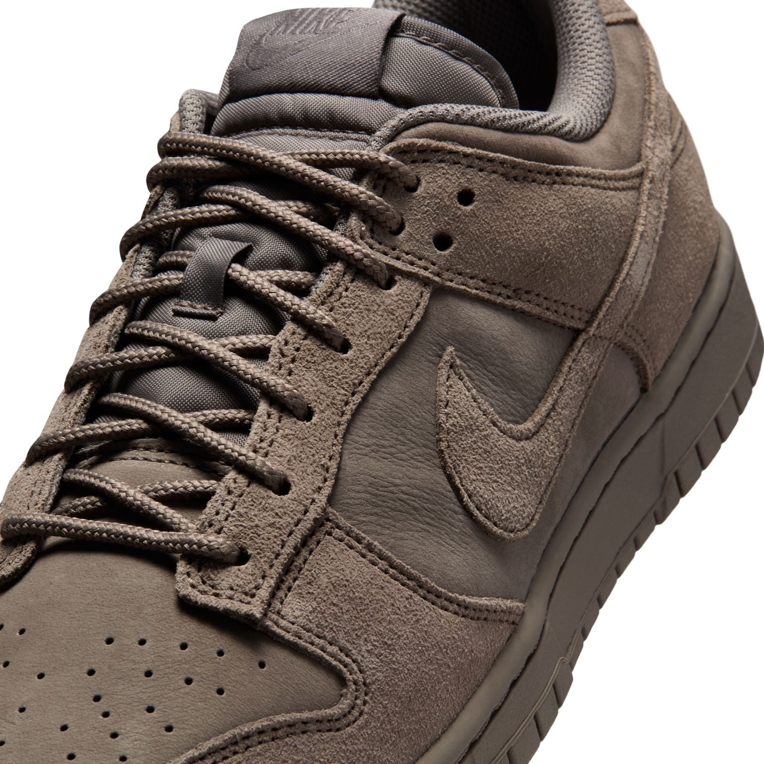 Nike Dunk Low Retro SE
